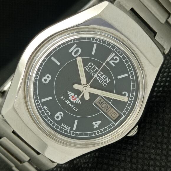 Vintage 1973 Citizen Automatic Mens Silver Watch W/daydate & Black accents - Picture 1 of 8